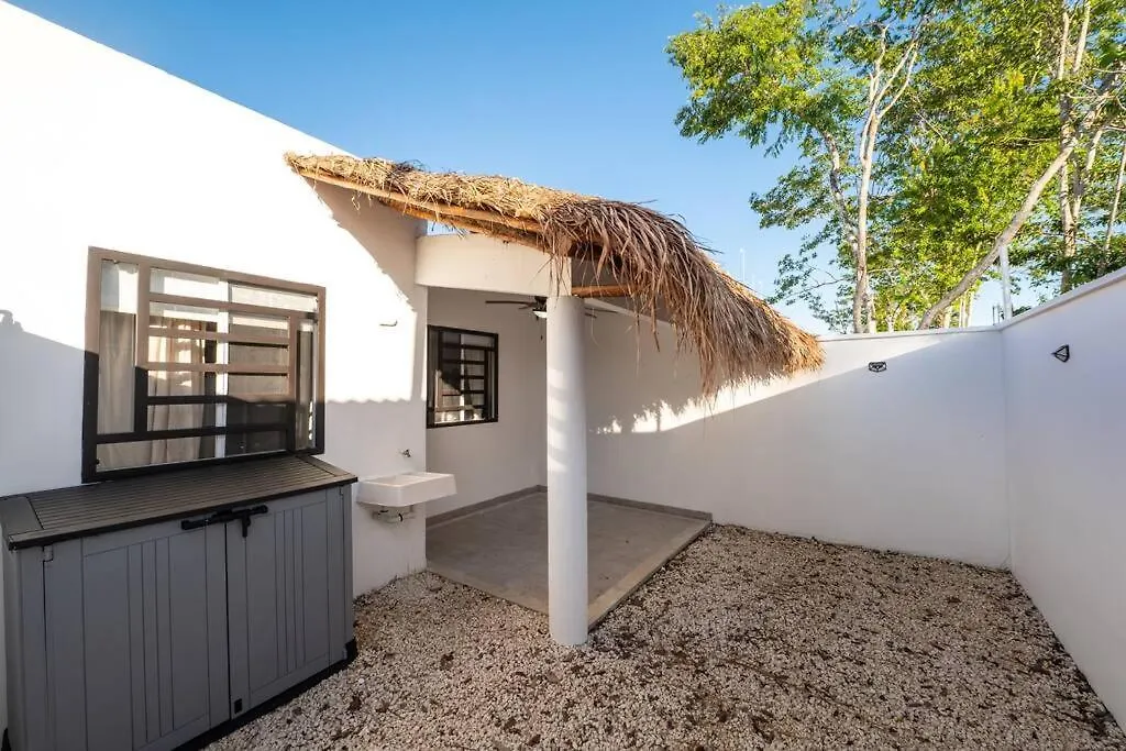 The Smurfs Townhome. Pool / Free Parking. Puerto Morelos