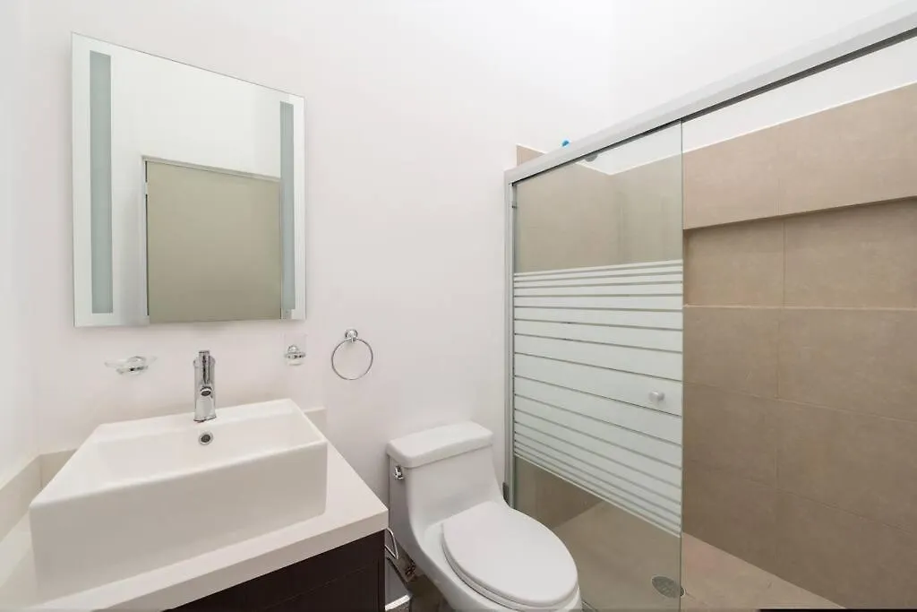 The Smurfs Townhome. Pool / Free Parking. Puerto Morelos Mexico